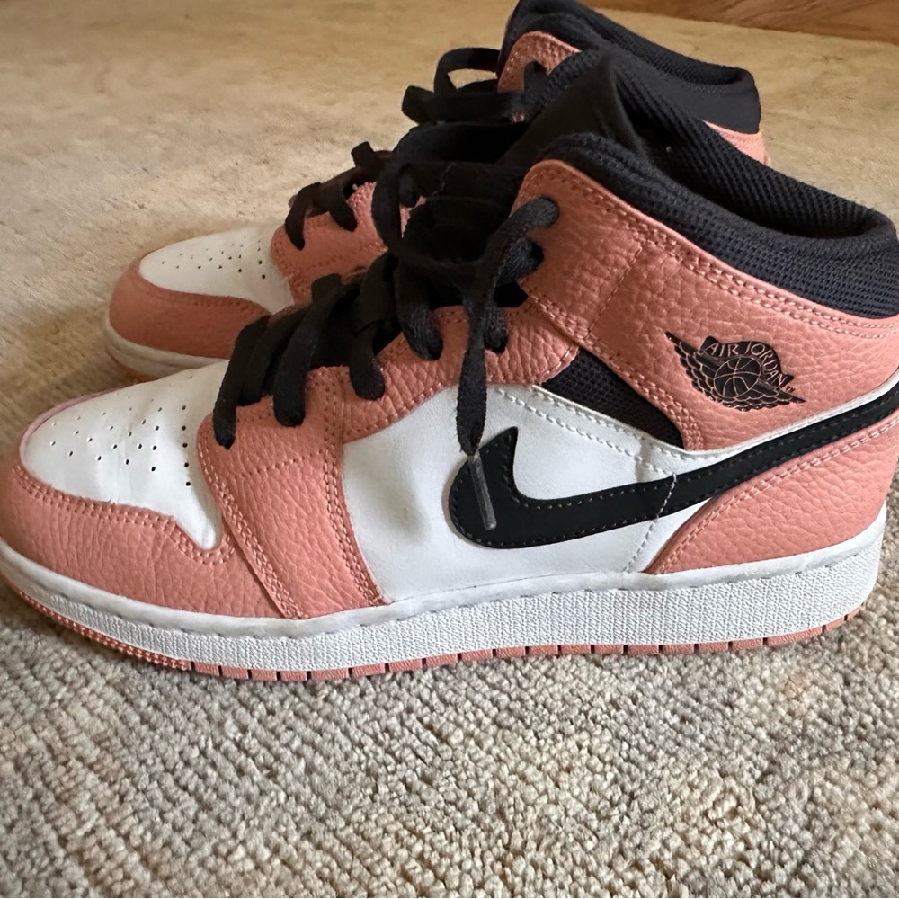 Jordan Pink and White Sneakers High-Top Design 7Y equivalent to women's 8.5